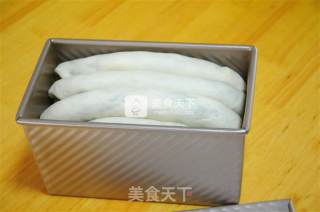 充满春天气息的早餐——彩色斑纹吐司的做法步骤：11