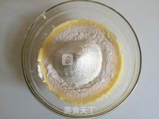 长颈鹿纹蛋糕卷的做法步骤：4