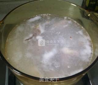 俄式番茄土豆炖牛腩的做法步骤：2