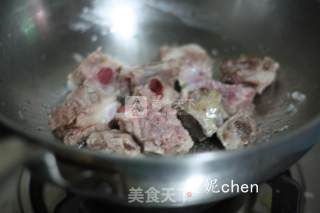苦瓜焖排骨的做法步骤：4