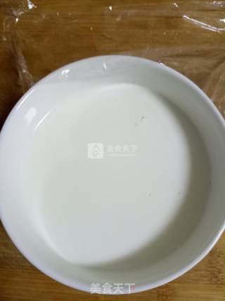 双皮奶的做法步骤：1
