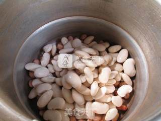 花生米白芸豆甜汤的做法步骤：4