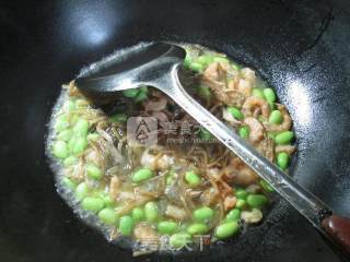 开洋笋干菜炒毛豆的做法步骤：5