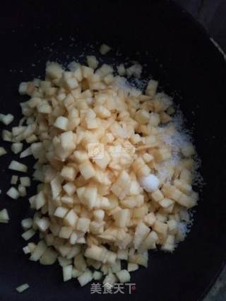 香酥苹果派的做法步骤：2