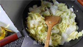 家常菜之木耳炒白菜的做法步骤：5