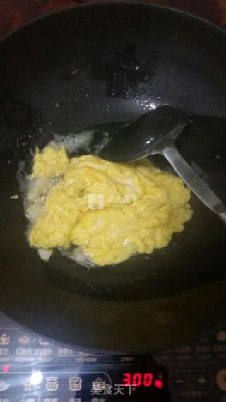 柴胡炒鸡蛋的做法步骤：4