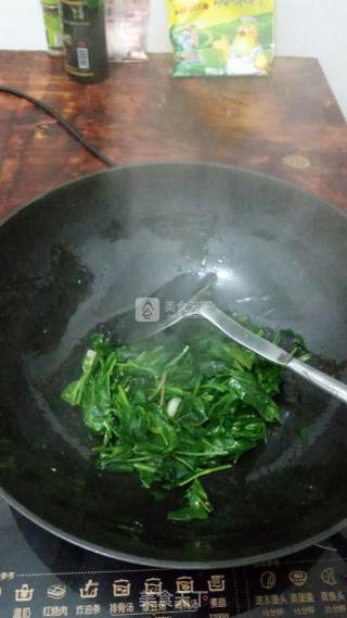 柴胡炒鸡蛋的做法步骤：5