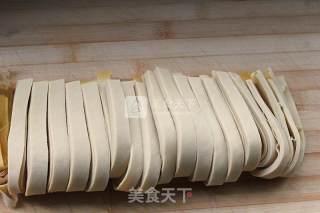 凉拌黄瓜干豆腐的做法步骤：1