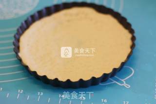 金枪鱼杂蔬披萨的做法步骤：5