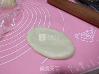 蜜豆花型面包的做法步骤：8
