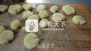 肥肥妈的美味手记——孜然椒盐小土豆的做法步骤：2