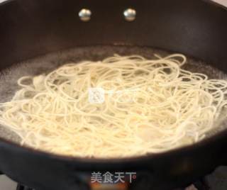 酸甜美味---番茄牛腩面的做法步骤：11