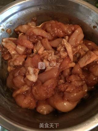 鲜菇鸡肉的做法步骤：1