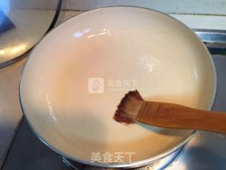 蛋皮糯米卷的做法步骤：6