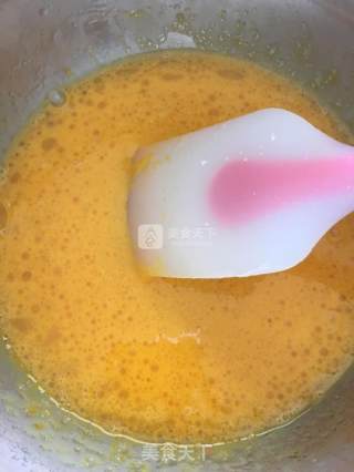八寸鸭蛋戚风蛋糕的做法步骤：3