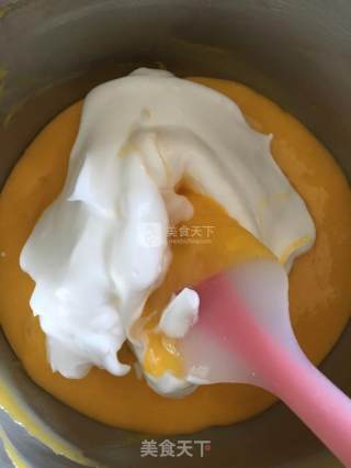 八寸鸭蛋戚风蛋糕的做法步骤：9