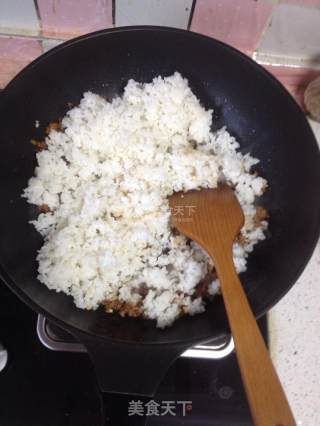 肉末末酱油炒饭的做法步骤：7