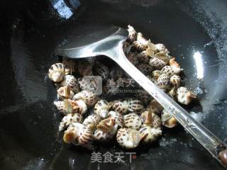 茭白炒花螺的做法步骤：4