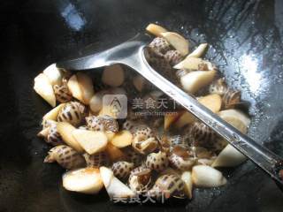 茭白炒花螺的做法步骤：10