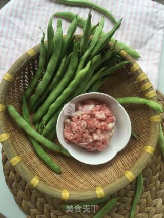 豆角肉末的做法步骤：1