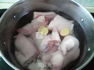 【香辣猪蹄】的做法步骤：2