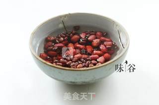 红枣补血养颜粥的做法步骤：2