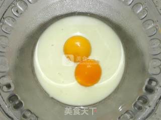 可可戚风咕咕霍夫蛋糕（7寸）的做法步骤：1