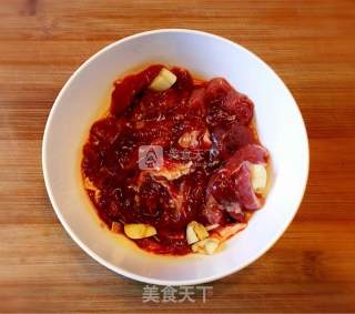 韭菜花炒牛肉的做法步骤：4