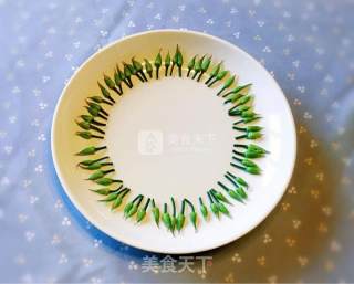 韭菜花炒牛肉的做法步骤：5