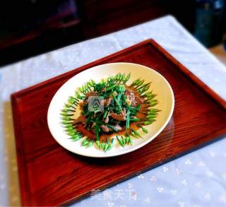 韭菜花炒牛肉的做法步骤：10