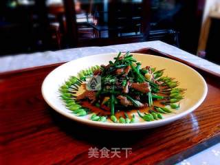 韭菜花炒牛肉的做法步骤：11