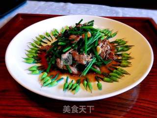 韭菜花炒牛肉的做法步骤：13