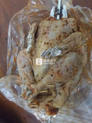 奥尔良香草烤整鸡的做法步骤：7
