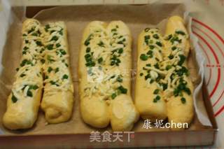 香葱芝士面包条的做法步骤：5
