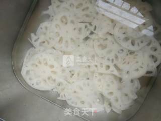 炒藕片的做法步骤：4