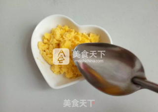 蛋黄泥#婴儿4月-6月食谱#的做法步骤：4