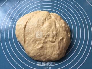 黑加仑肉桂面包卷的做法步骤：5