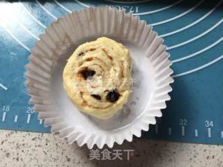 黑加仑肉桂面包卷的做法步骤：13