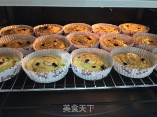 黑加仑肉桂面包卷的做法步骤：16