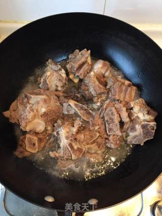 红烧牛排骨的做法步骤：4