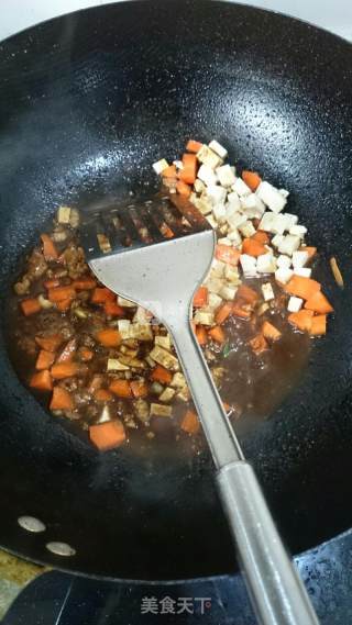 私房炸酱面的做法步骤：7