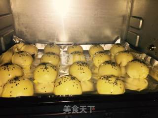 蛋黄酥的做法步骤：7