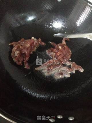 黑椒牛柳通心粉的做法步骤：3