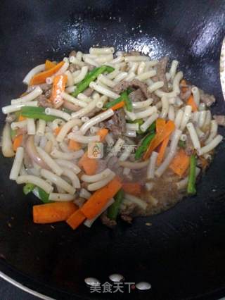 黑椒牛柳通心粉的做法步骤：8