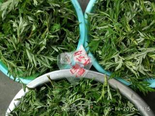 糯米艾糍粑的做法步骤：1
