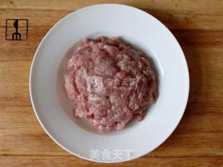 鱼香肉丝的做法步骤：1