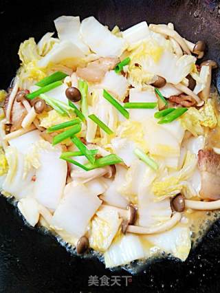五花肉烧大白菜的做法步骤：9