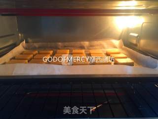零基础烘培小白也能做出自信满满的粗糖奶油酥饼的做法步骤：11