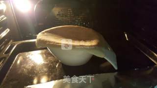 酥皮鸡茸蘑菇汤的做法步骤：10