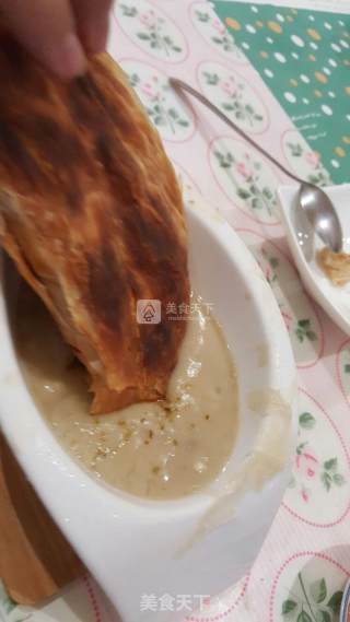 酥皮鸡茸蘑菇汤的做法步骤：12